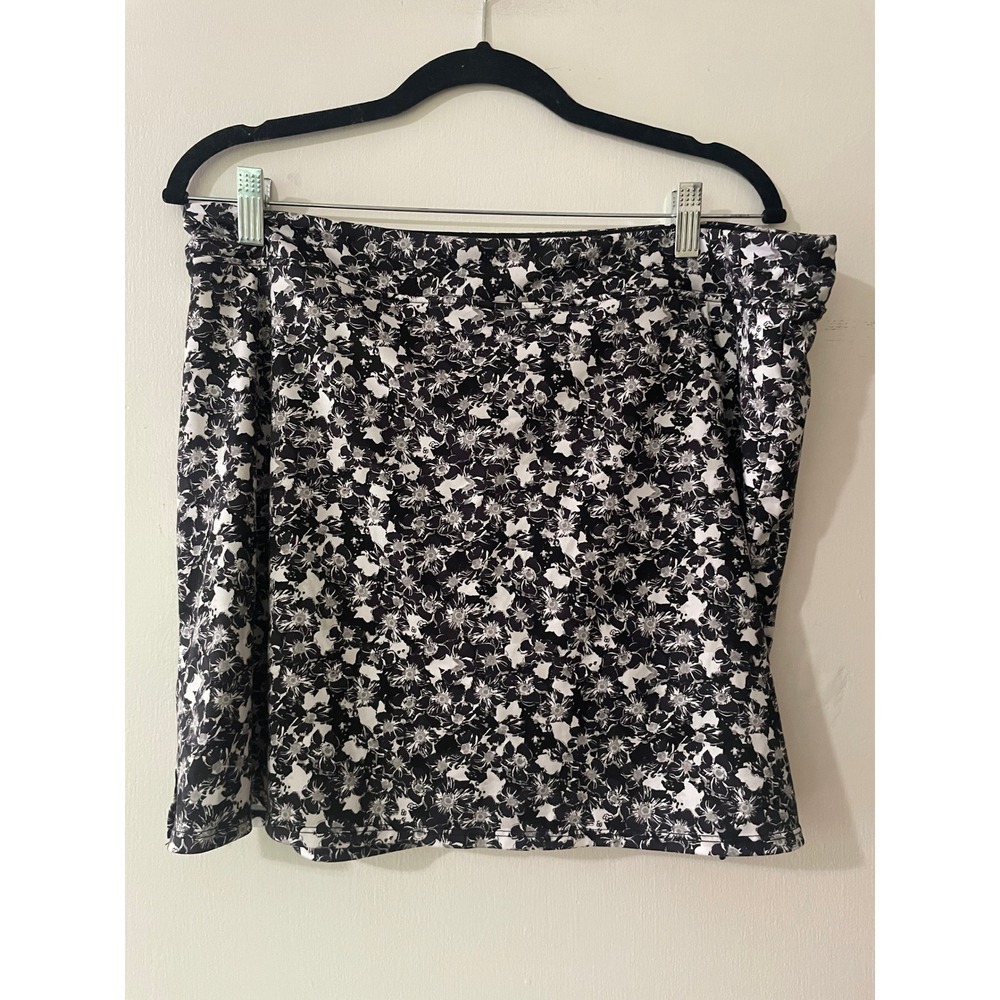Tranquility by Colorado Clothing Floral Skort Black White Active Skirt XL - Picture 1 of 9